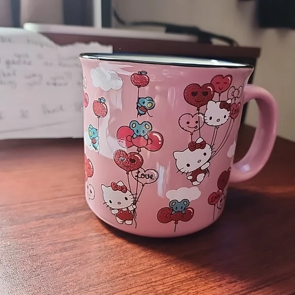 Hello KITTY MUG - Picture 3 of 4